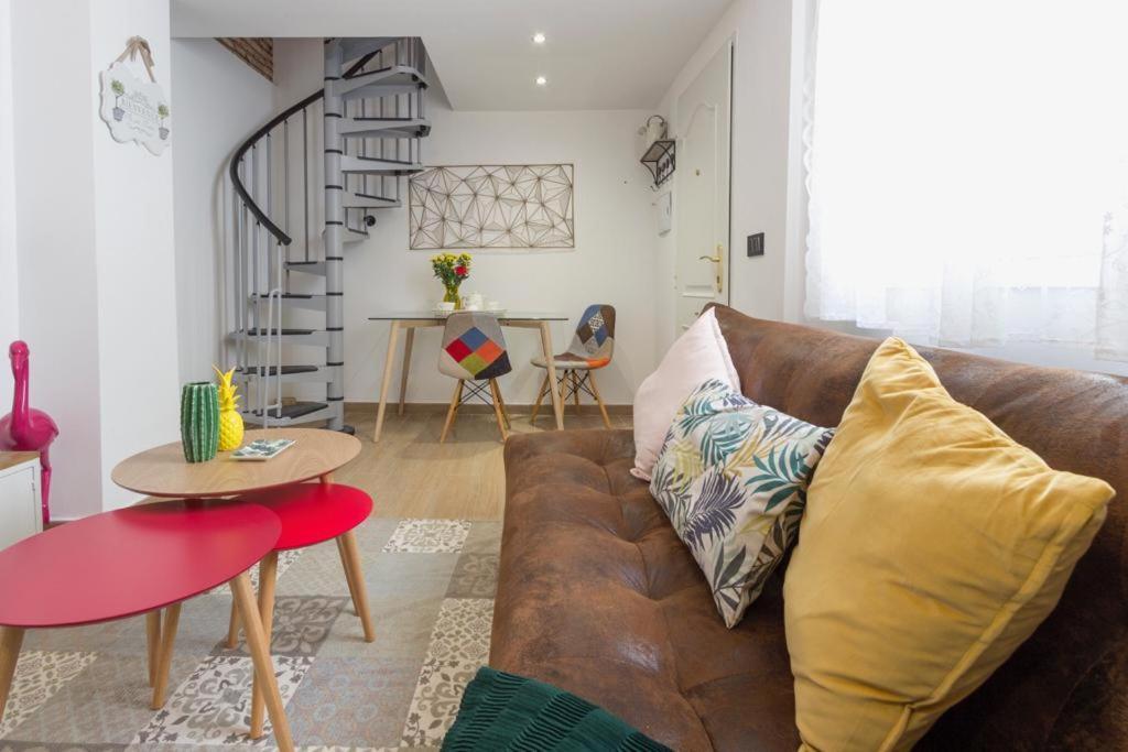 Apartamento Vintage En El Centro De Малага Экстерьер фото