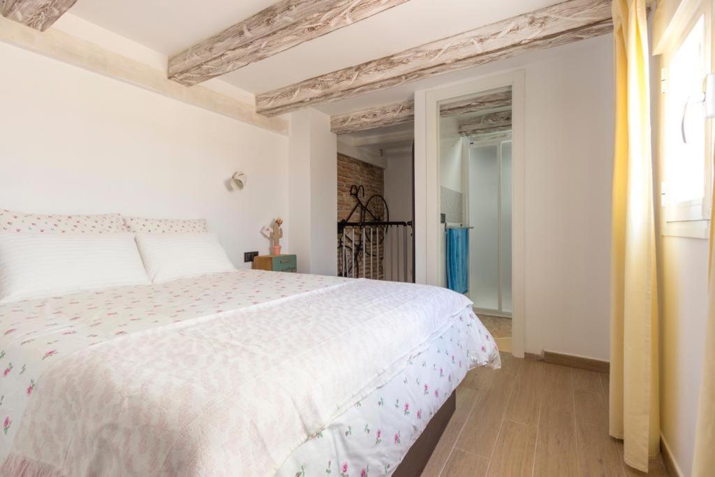 Apartamento Vintage En El Centro De Малага Экстерьер фото